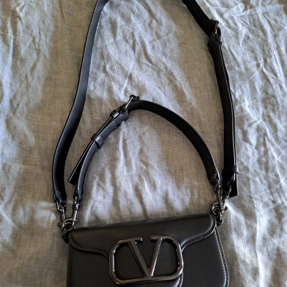 Gift - Picture 1 of 5